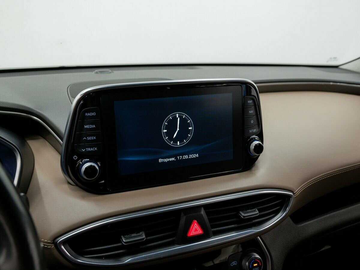 Hyundai Santa Fe с пробегом — 2018 год. Фото: #22