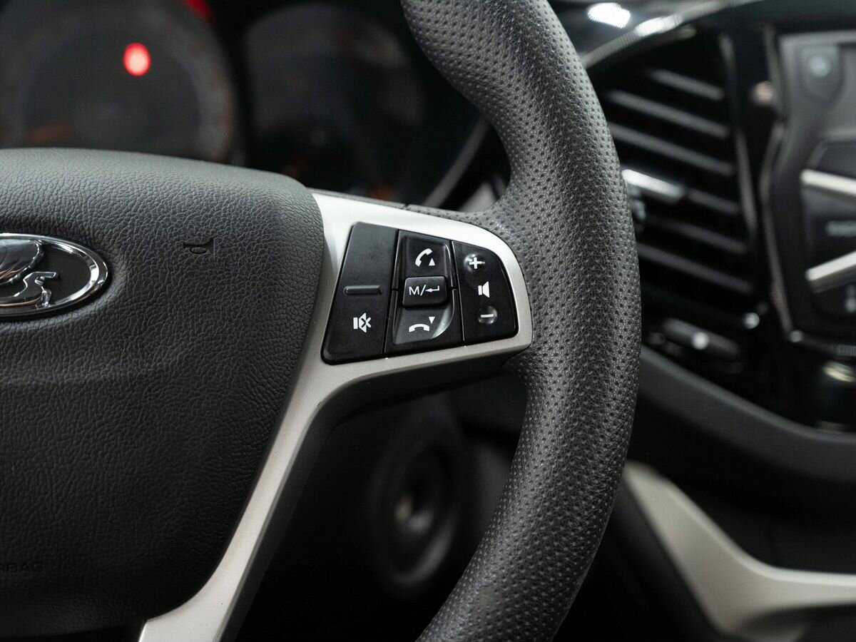 Lada (ВАЗ) Vesta с пробегом — 2020 год. Фото: #15