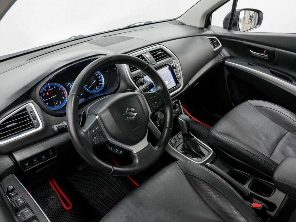 Suzuki SX4 с пробегом — 2014 год. Фото: #12