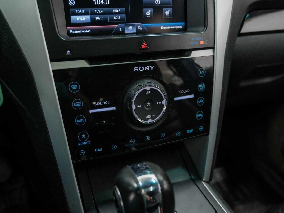 Ford Explorer с пробегом — 2013 год. Фото: #19