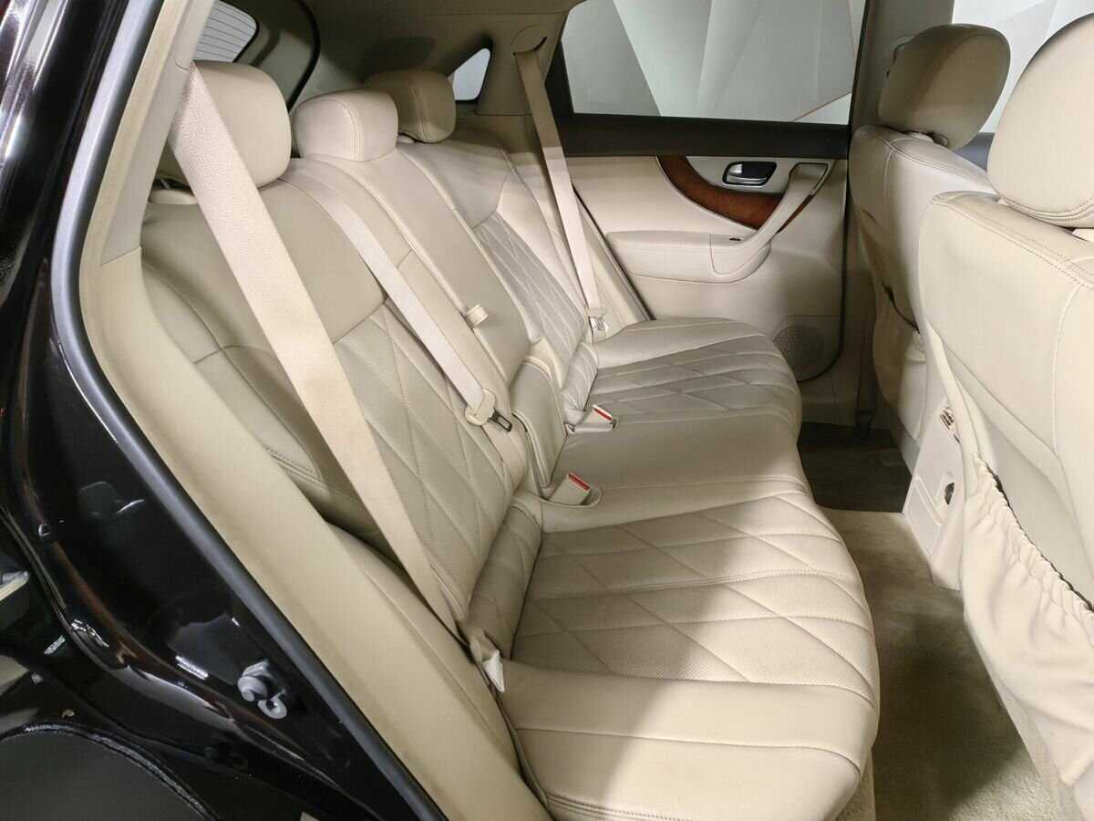 Infiniti FX с пробегом — 2012 год. Фото: #11