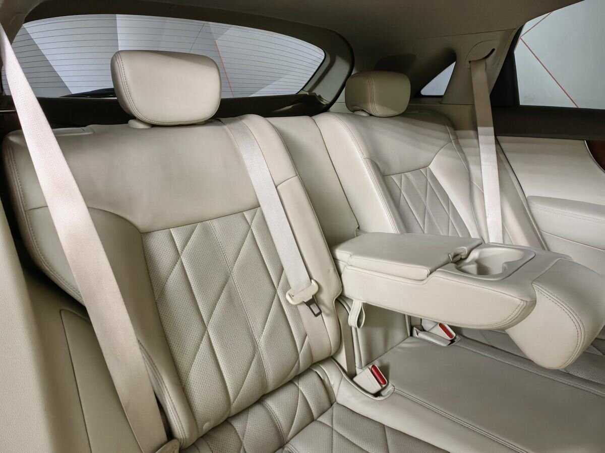 Infiniti FX с пробегом — 2012 год. Фото: #12