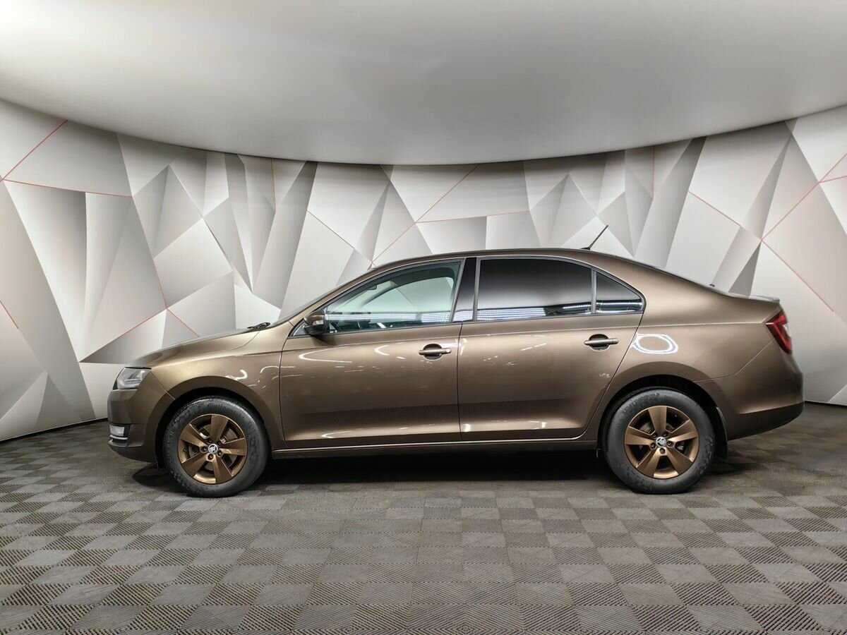 Skoda Rapid с пробегом — 2018 год. Фото: #4