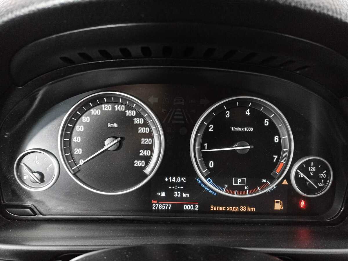 BMW 5 серии с пробегом — 2012 год. Фото: #8