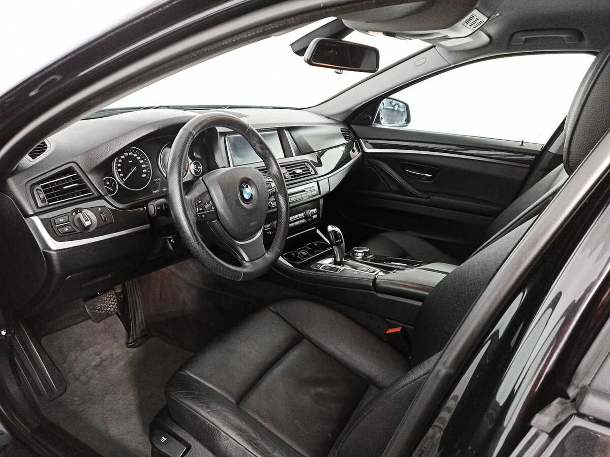 BMW 5 серии с пробегом — 2012 год. Фото: #11