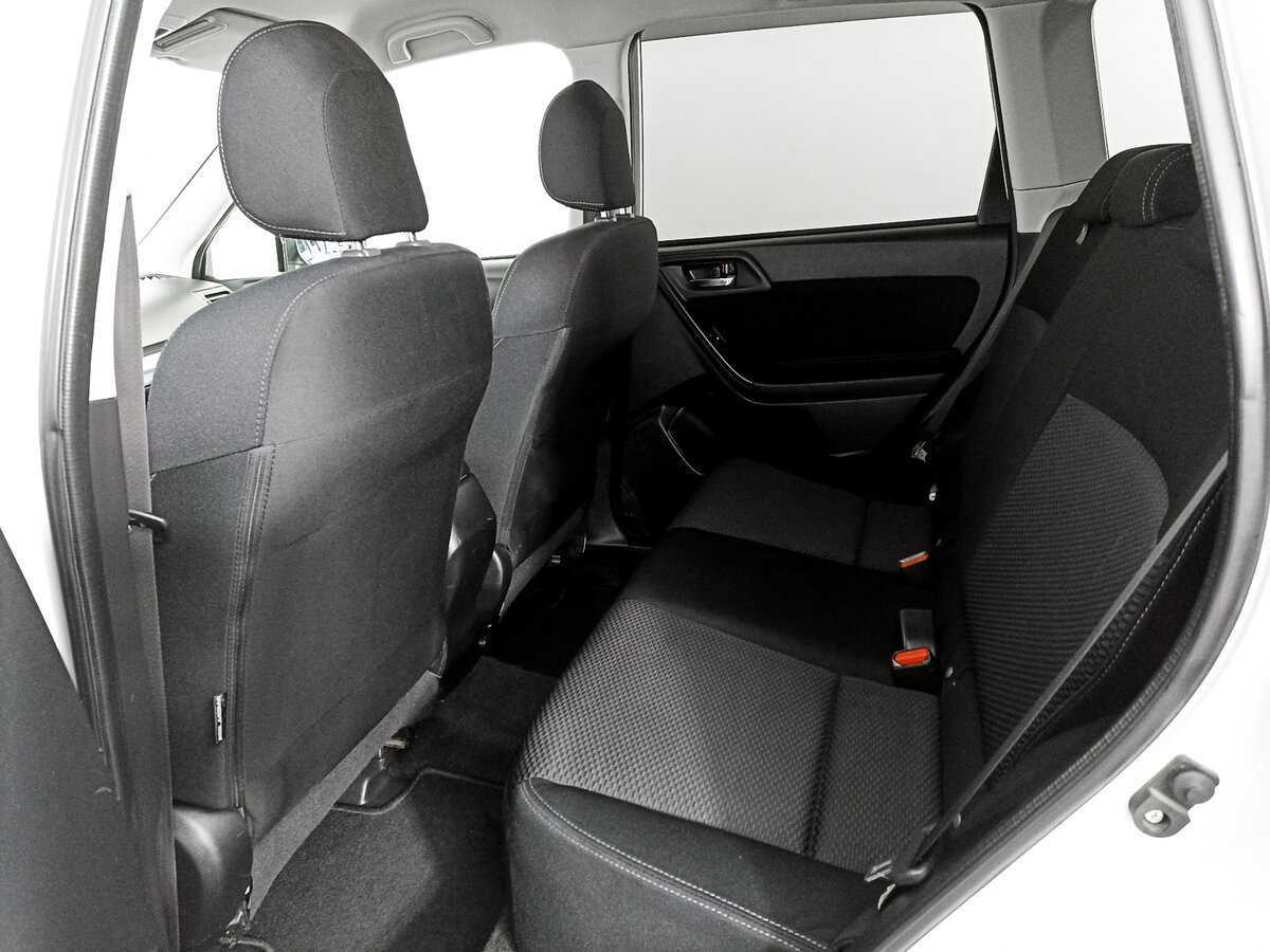 Subaru Forester с пробегом — 2013 год. Фото: #9