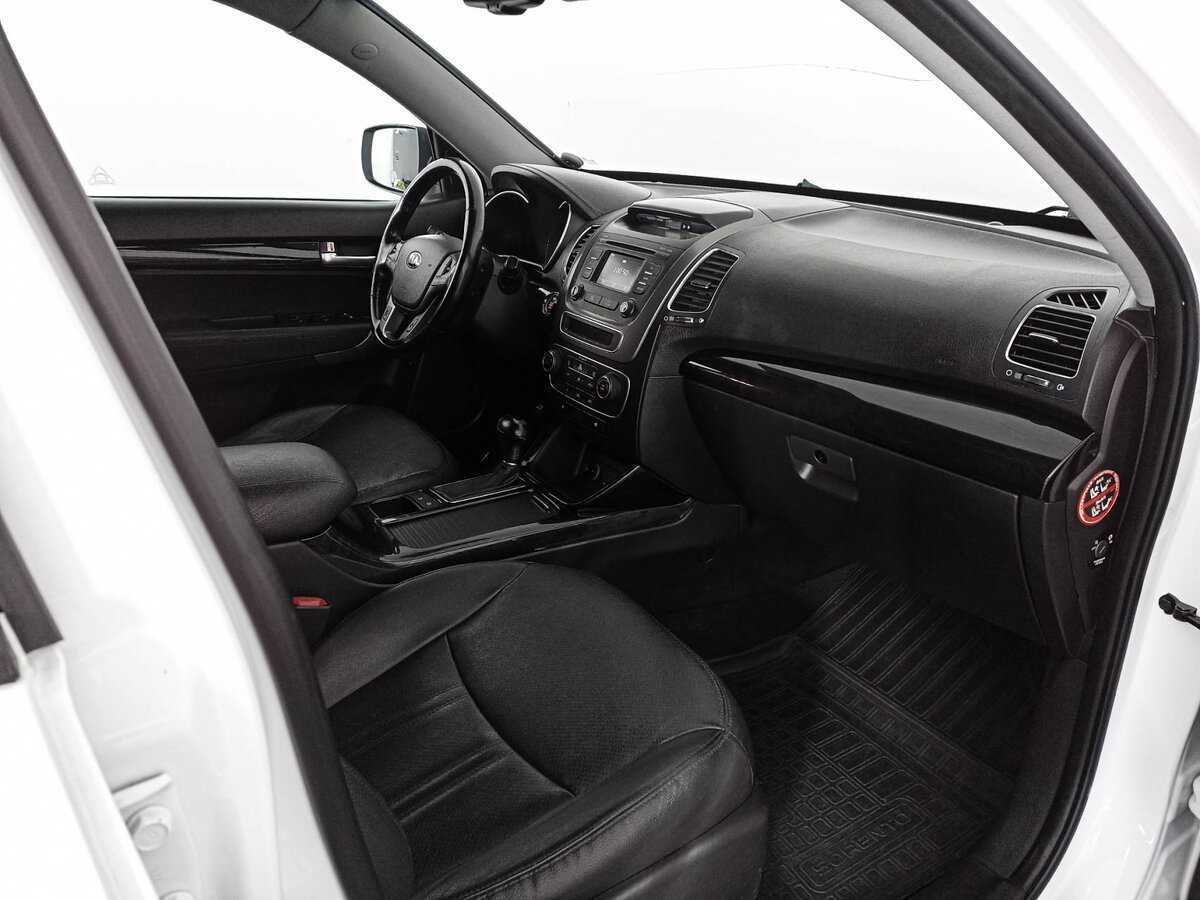 Kia Sorento с пробегом — 2012 год. Фото: #8