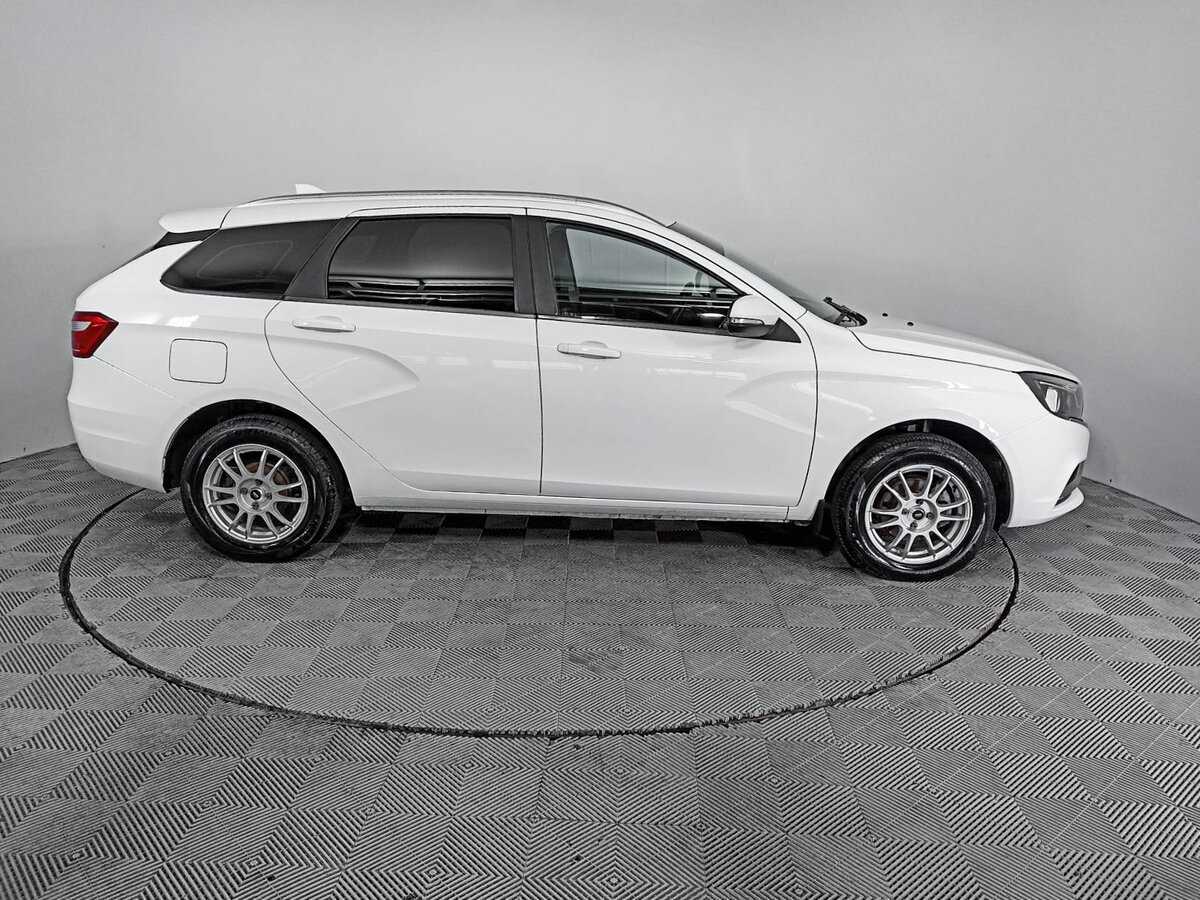 Lada (ВАЗ) Vesta с пробегом — 2021 год. Фото: #3