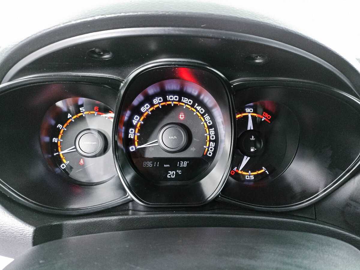 Lada (ВАЗ) Vesta с пробегом — 2021 год. Фото: #10