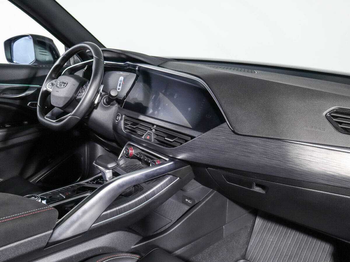 Geely Tugella с пробегом — 2022 год. Фото: #7