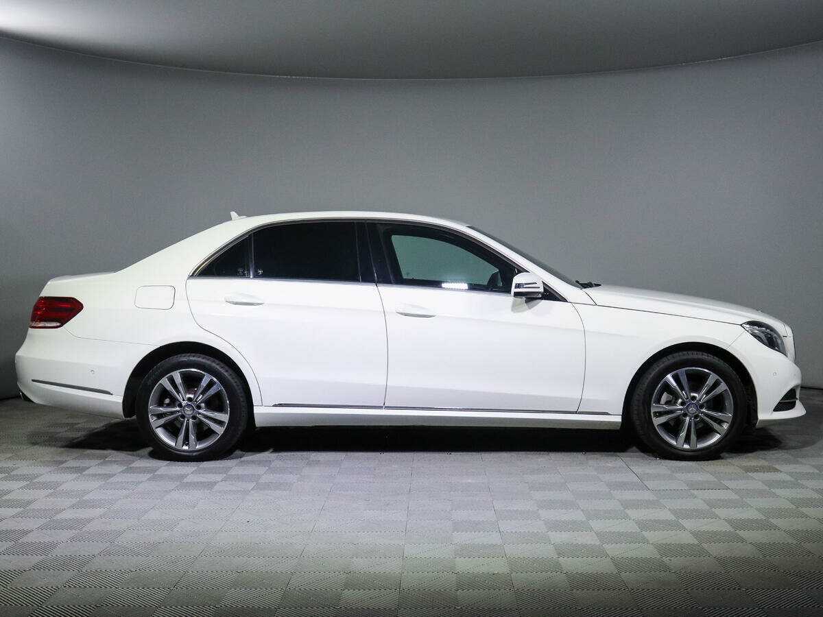 Mercedes-Benz E-Класс с пробегом — 2014 год. Фото: #2