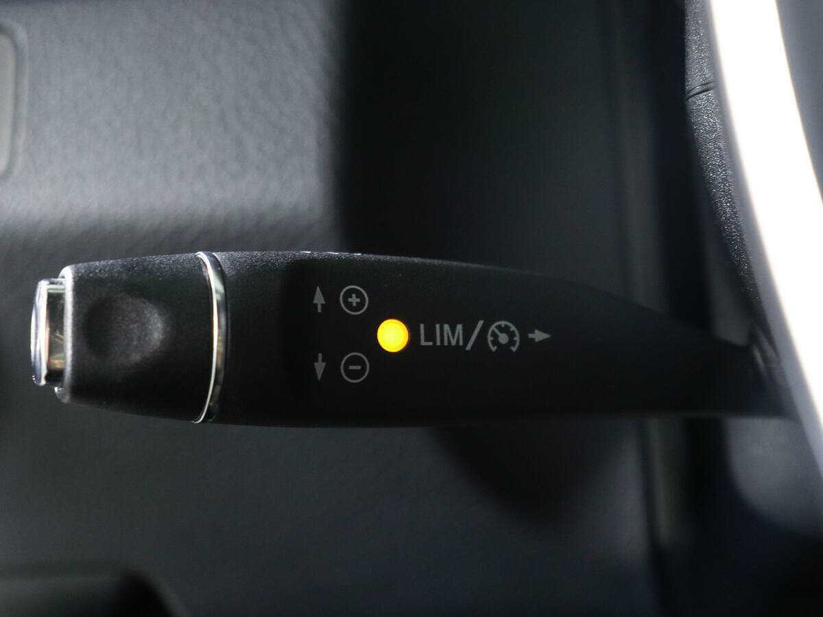 Mercedes-Benz E-Класс с пробегом — 2014 год. Фото: #15