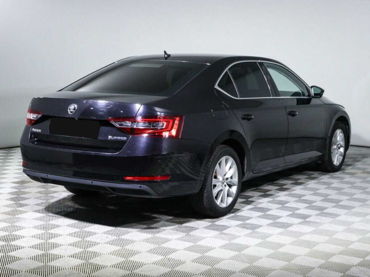 Skoda Superb с пробегом — 2019 год. Фото: #4