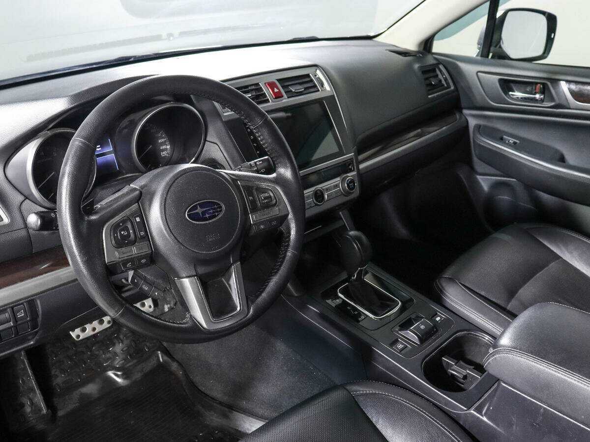 Subaru Outback с пробегом — 2017 год. Фото: #12