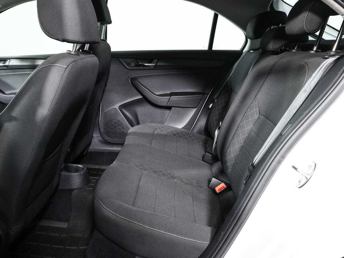 Skoda Rapid с пробегом — 2020 год. Фото: #9