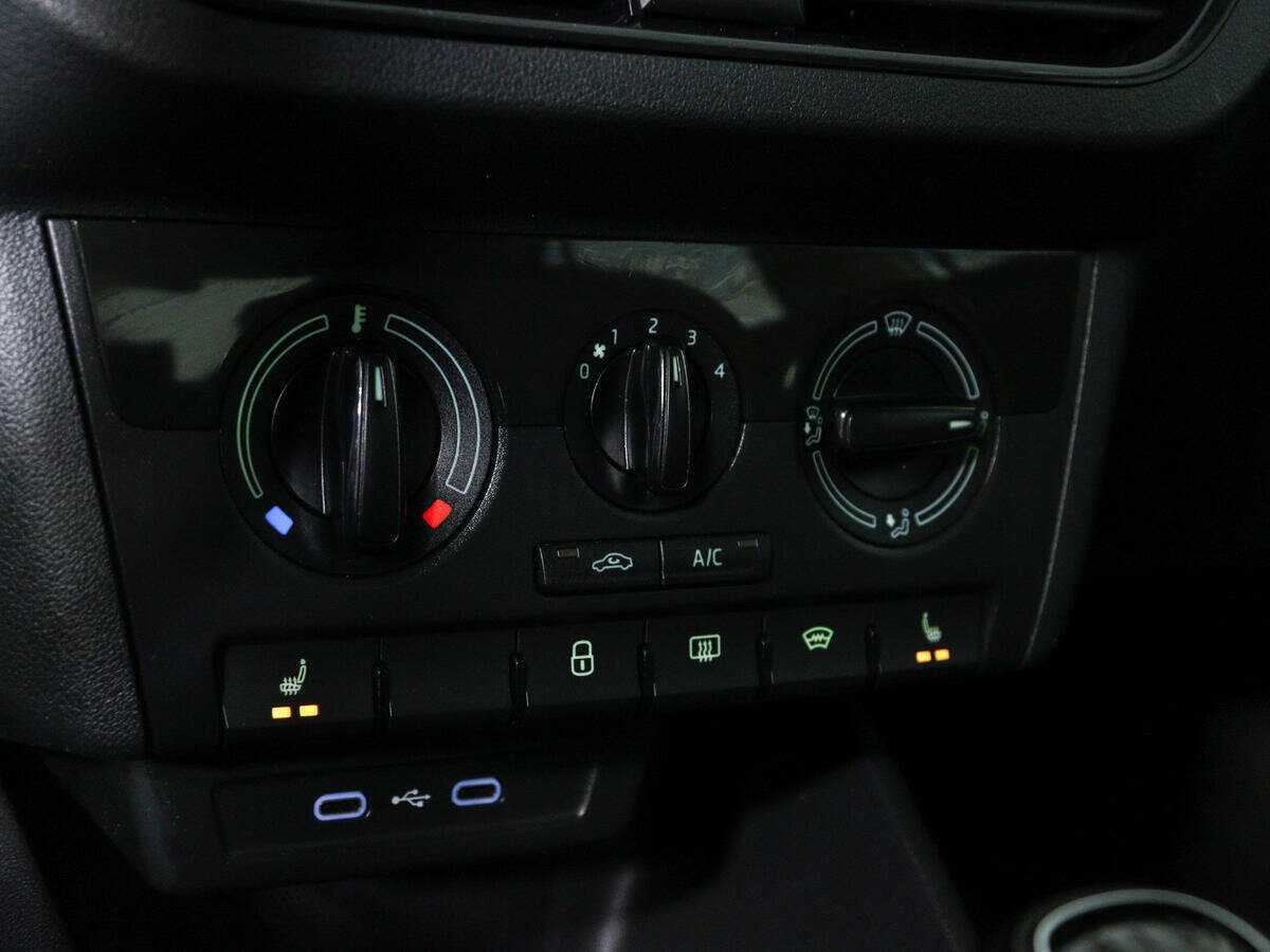 Skoda Rapid с пробегом — 2020 год. Фото: #14