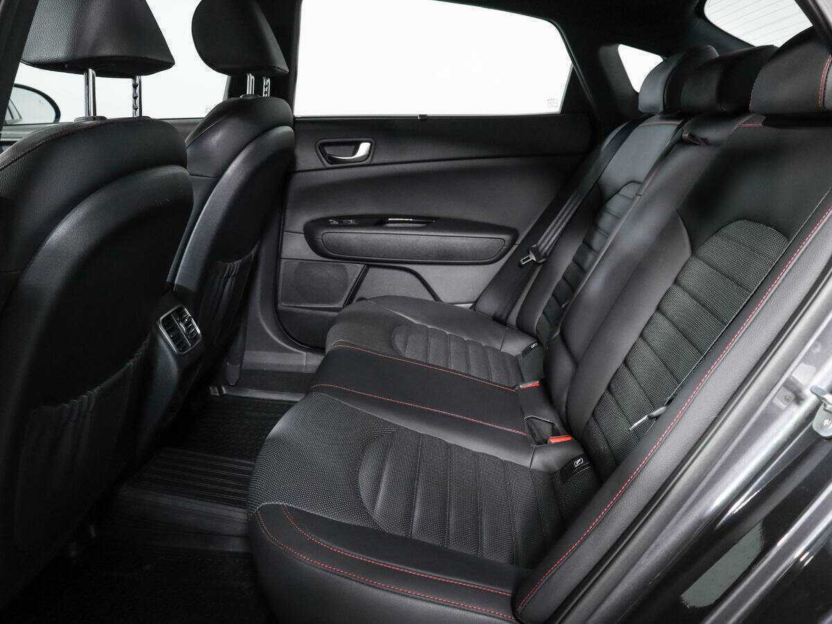 Kia Optima с пробегом — 2018 год. Фото: #9