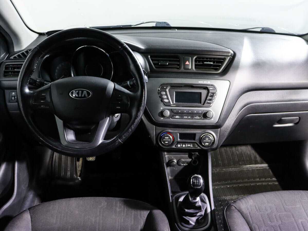 Kia Rio с пробегом — 2014 год. Фото: #8