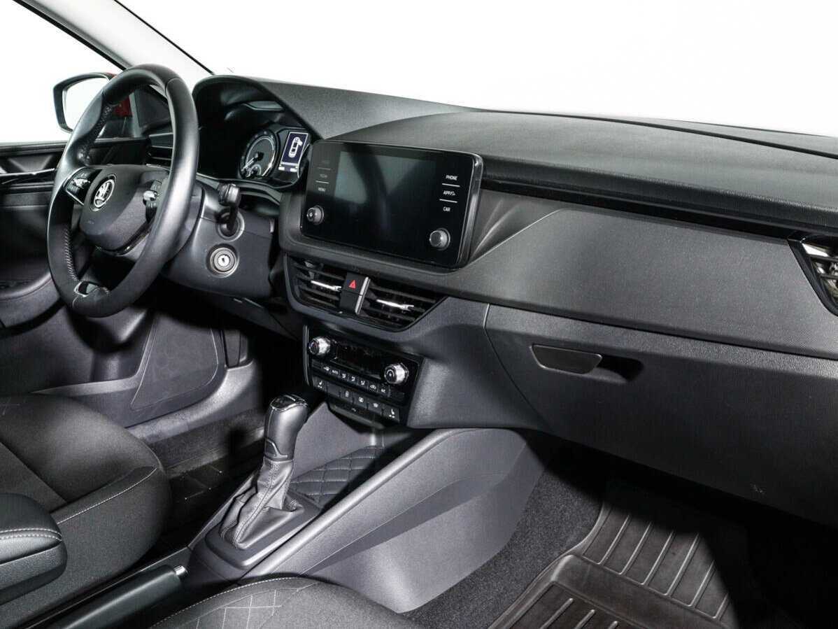 Skoda Rapid с пробегом — 2020 год. Фото: #8