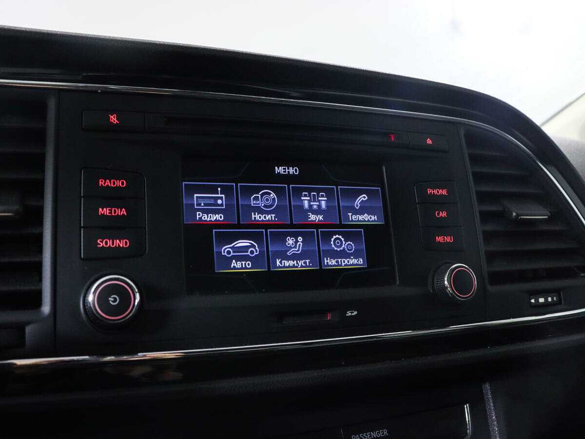 SEAT Leon с пробегом — 2013 год. Фото: #15