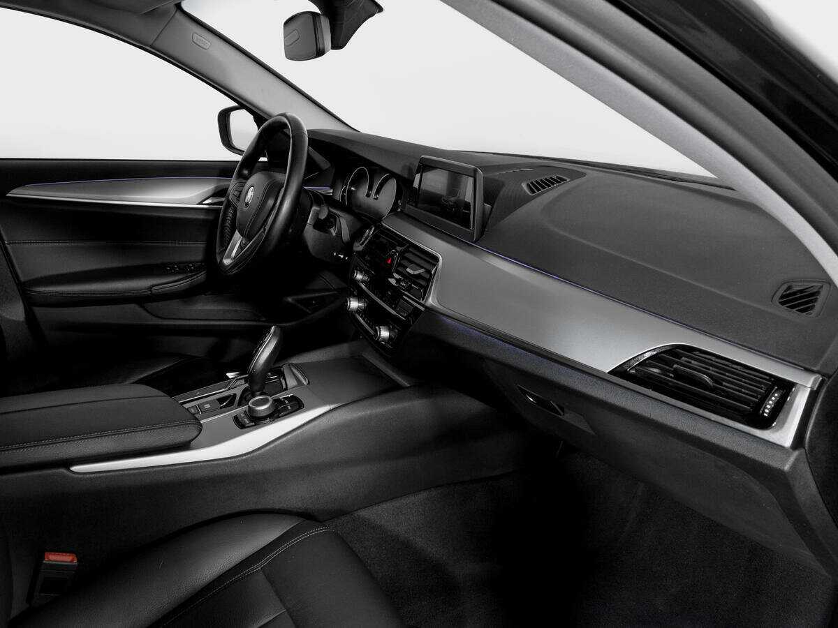 BMW 5 серии с пробегом — 2018 год. Фото: #8