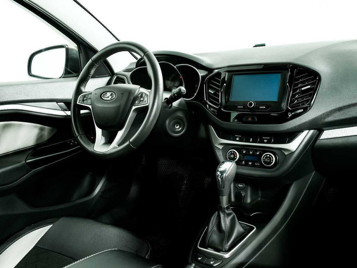 Lada (ВАЗ) Vesta с пробегом — 2019 год. Фото: #8