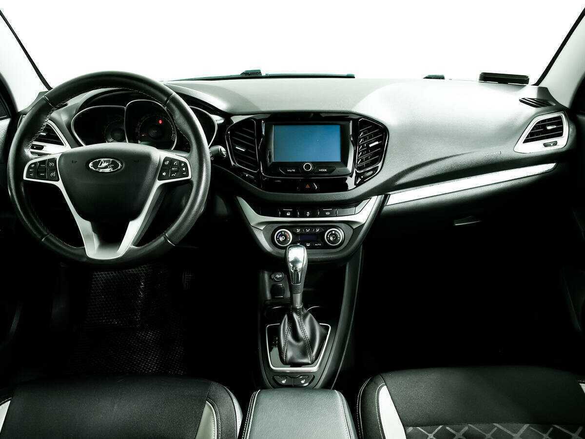 Lada (ВАЗ) Vesta с пробегом — 2019 год. Фото: #10