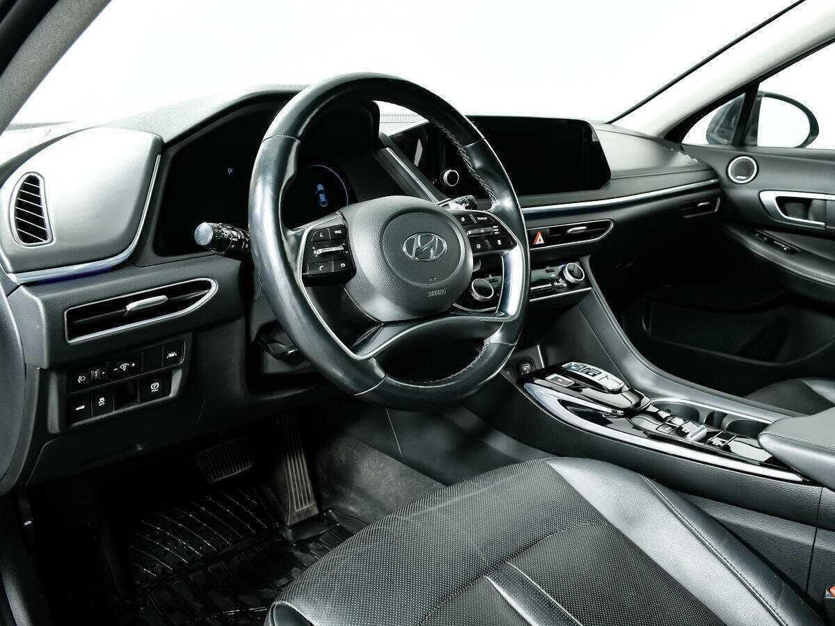 Hyundai Sonata с пробегом — 2019 год. Фото: #10