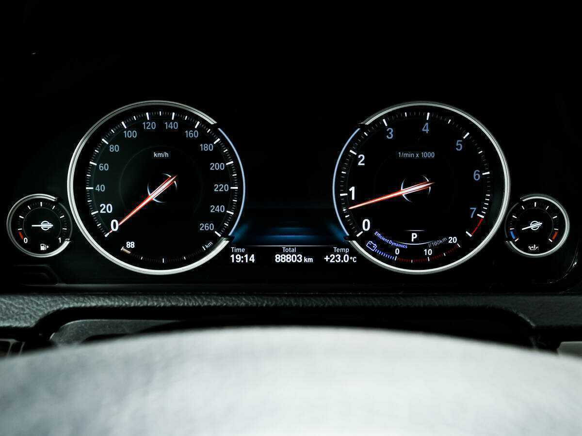 BMW 5 серии с пробегом — 2013 год. Фото: #9