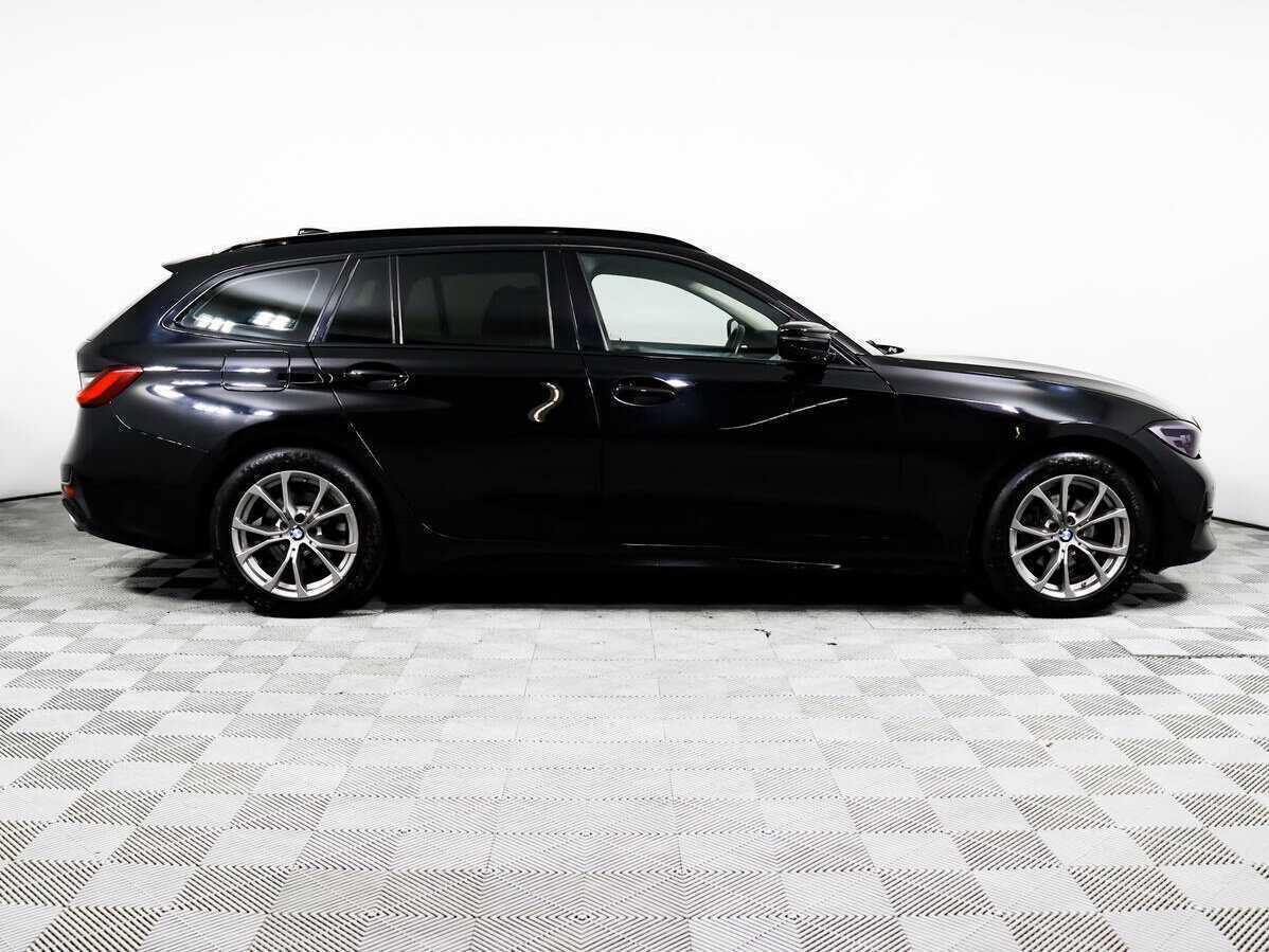 BMW 3 серии с пробегом — 2019 год. Фото: #3