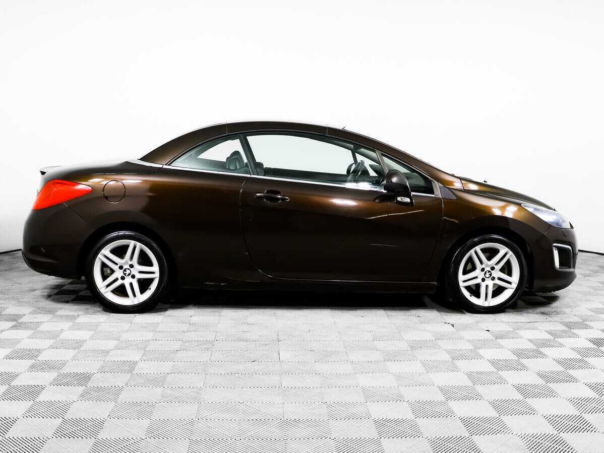 Peugeot 308 с пробегом — 2012 год. Фото: #3