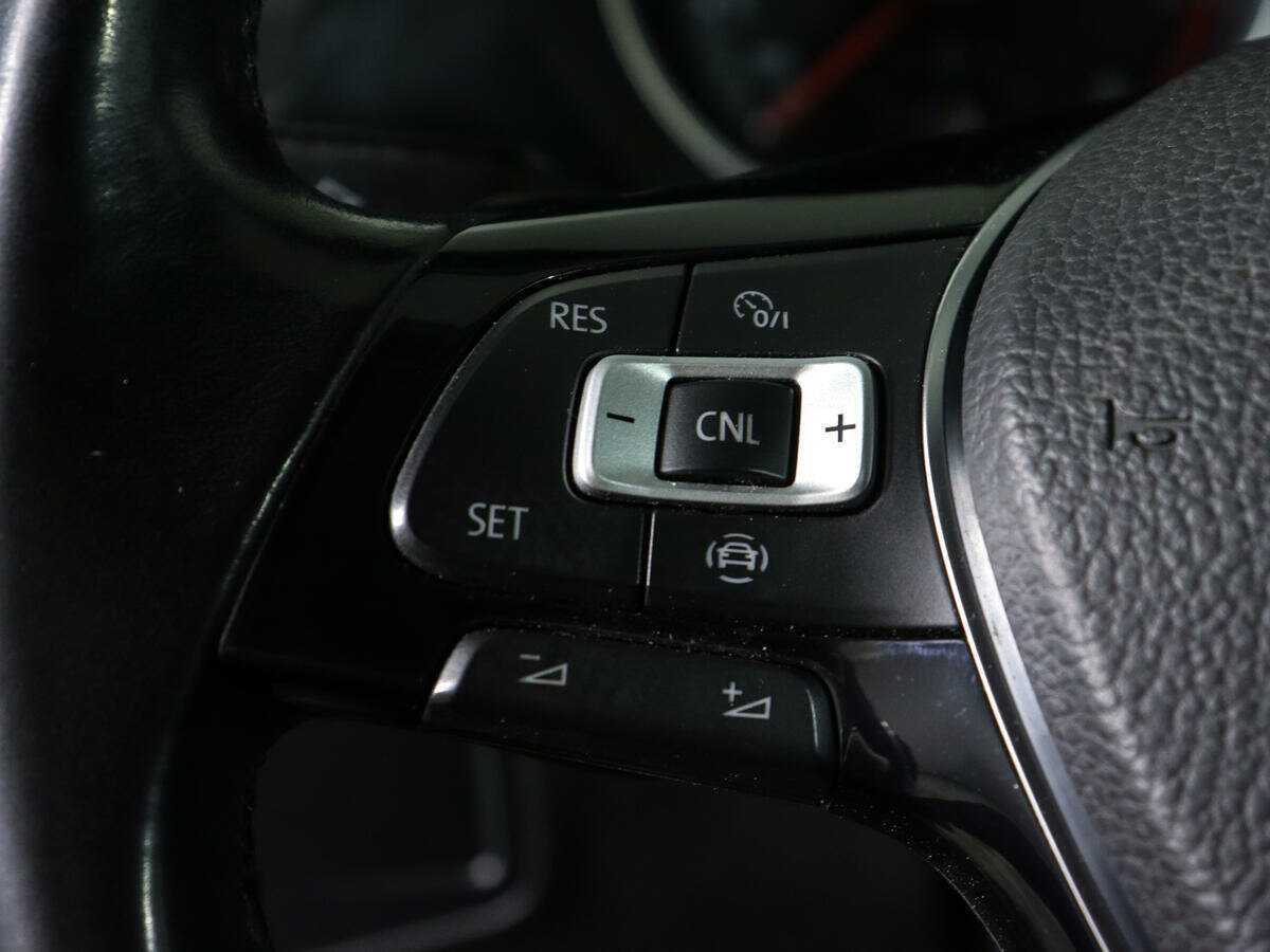 Volkswagen Tiguan с пробегом — 2020 год. Фото: #18