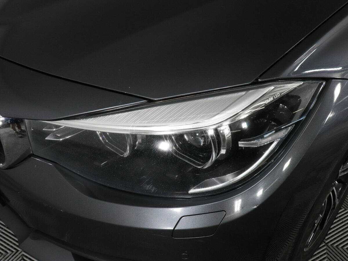 BMW 3 серии с пробегом — 2017 год. Фото: #6