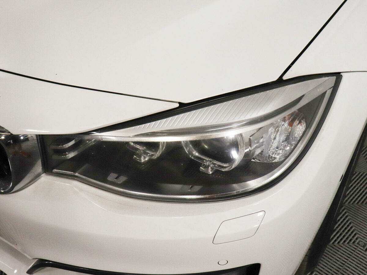 BMW 3 серии с пробегом — 2016 год. Фото: #6