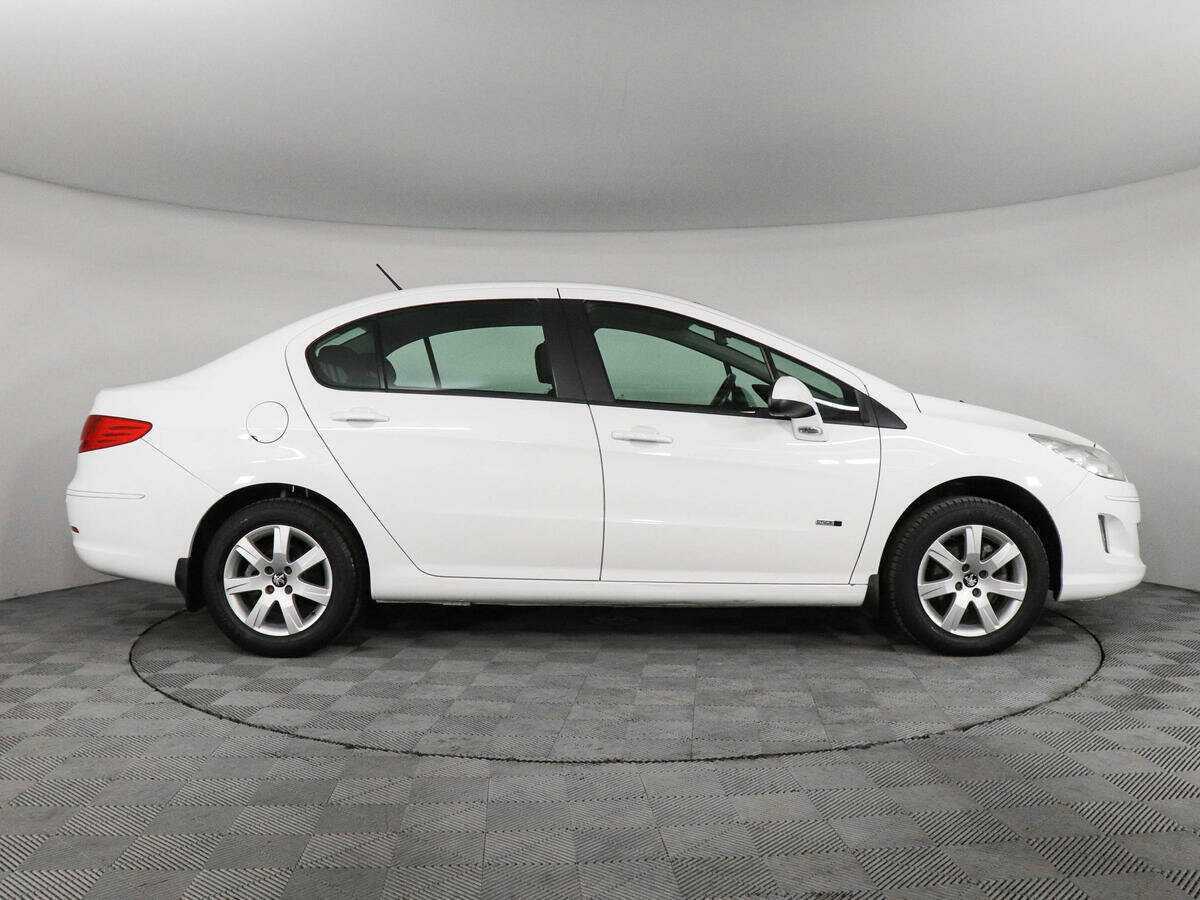 Peugeot 408 с пробегом — 2016 год. Фото: #3