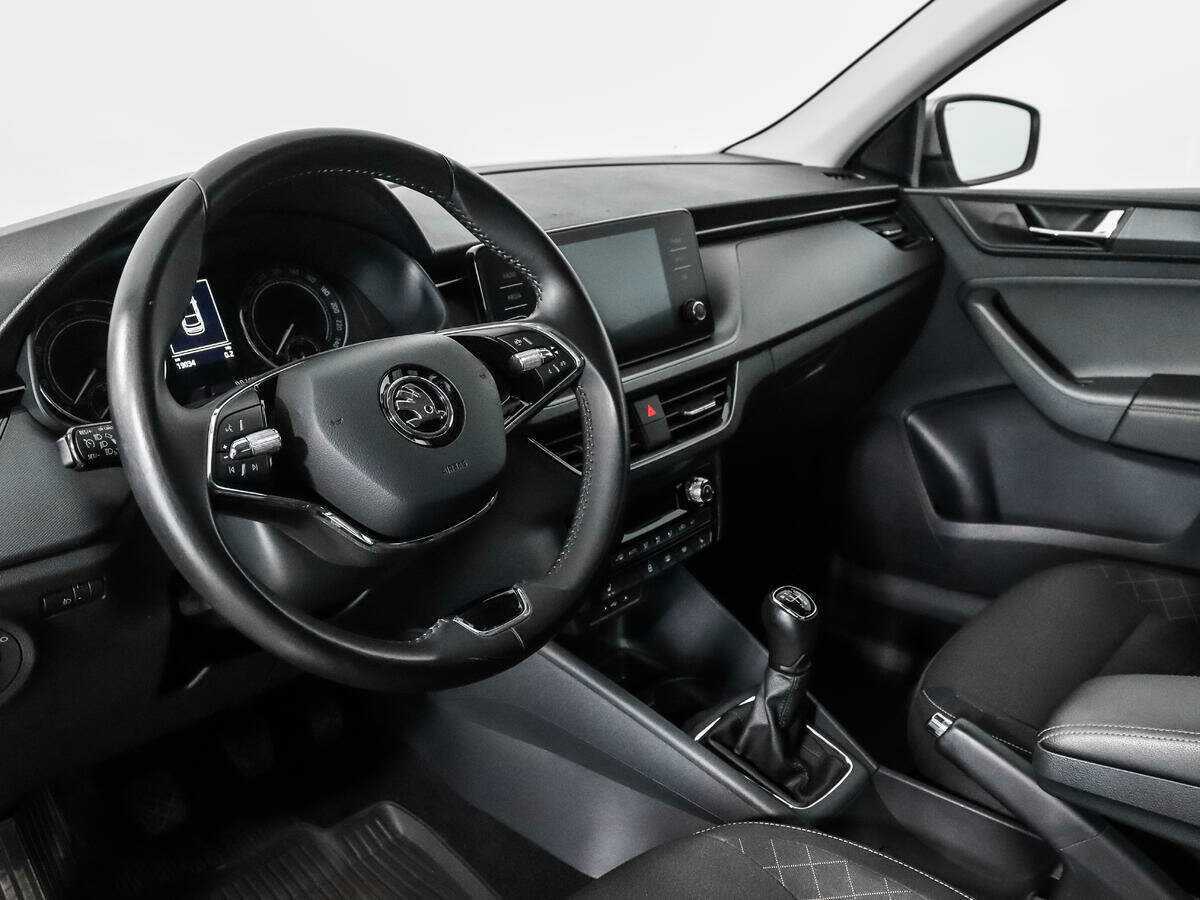 Skoda Rapid с пробегом — 2020 год. Фото: #8