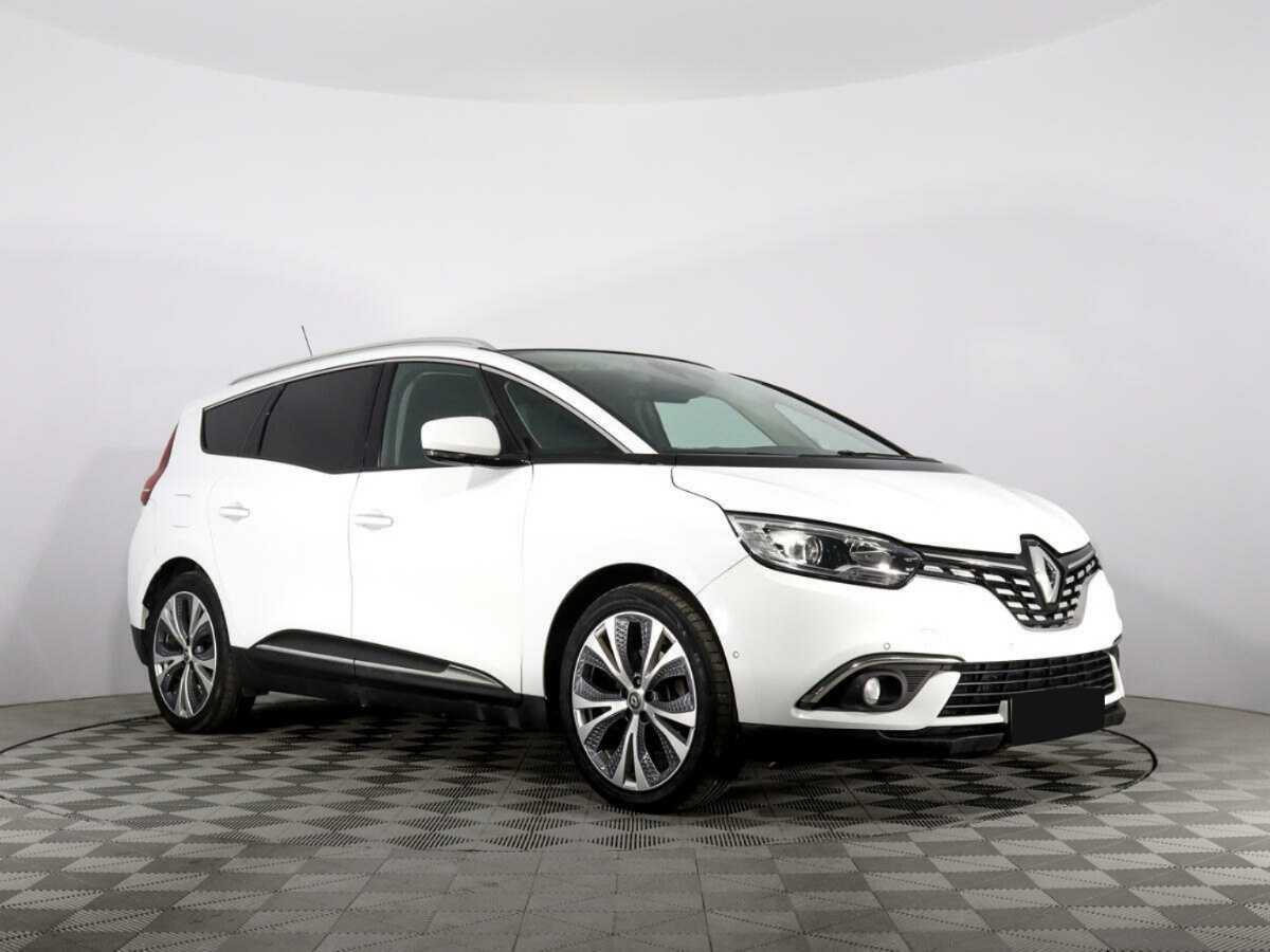 Renault Scenic с пробегом — 2017 год. Фото: #2