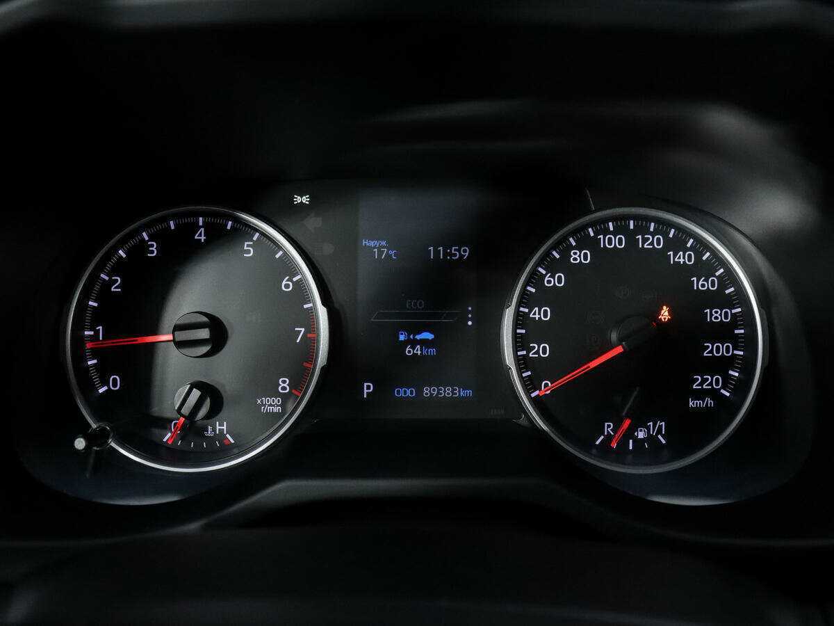 Toyota RAV4 с пробегом — 2021 год. Фото: #13