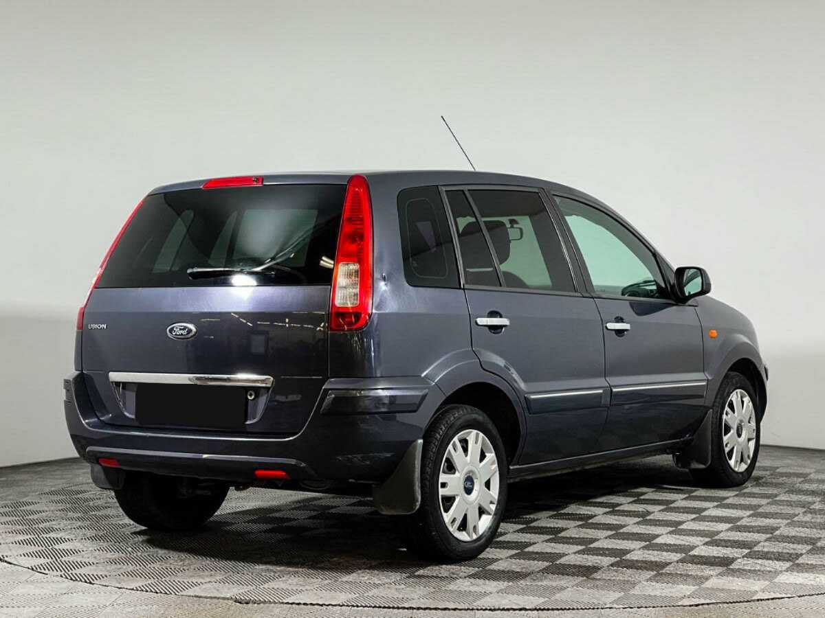 Ford Fusion с пробегом — 2012 год. Фото: #3