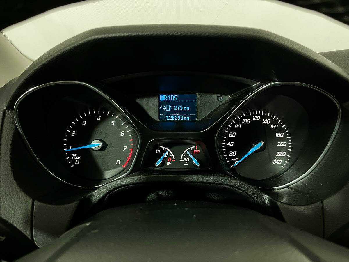 Ford Focus с пробегом — 2015 год. Фото: #8