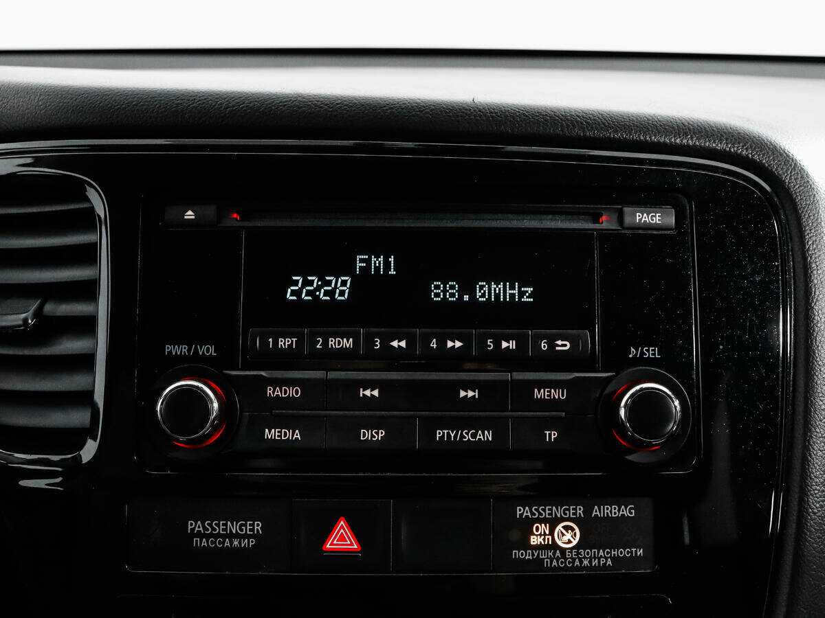 Mitsubishi Outlander с пробегом — 2018 год. Фото: #12