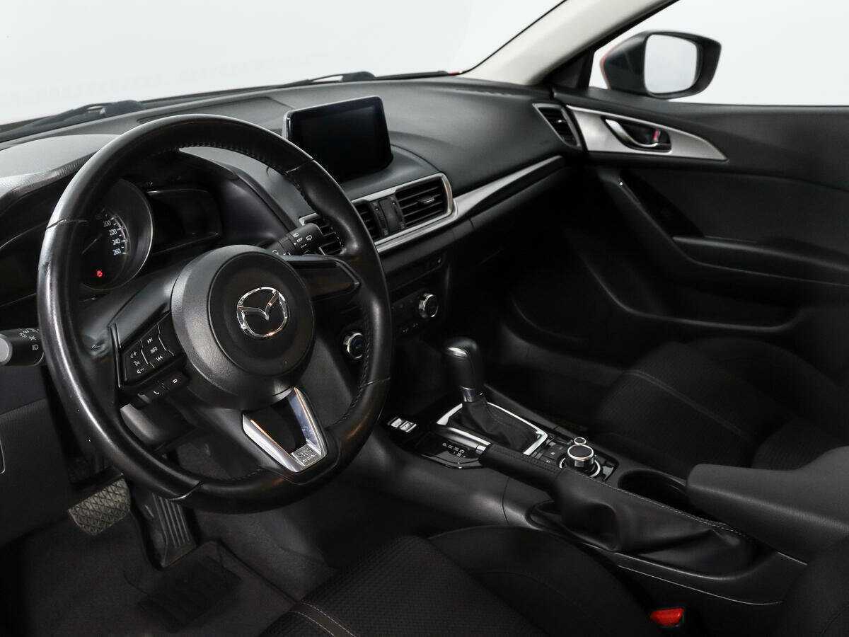 Mazda 3 с пробегом — 2016 год. Фото: #8