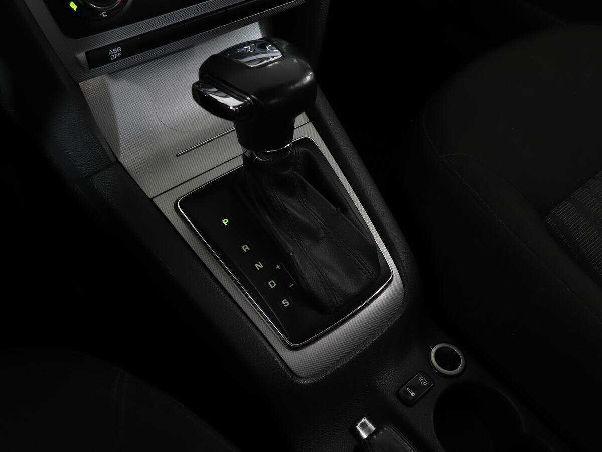 Skoda Octavia с пробегом — 2013 год. Фото: #16