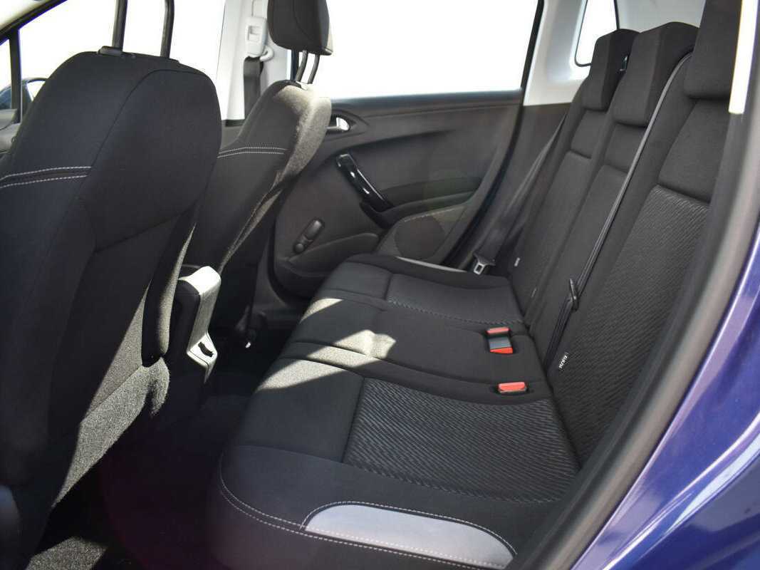 Peugeot 2008 с пробегом — 2014 год. Фото: #9