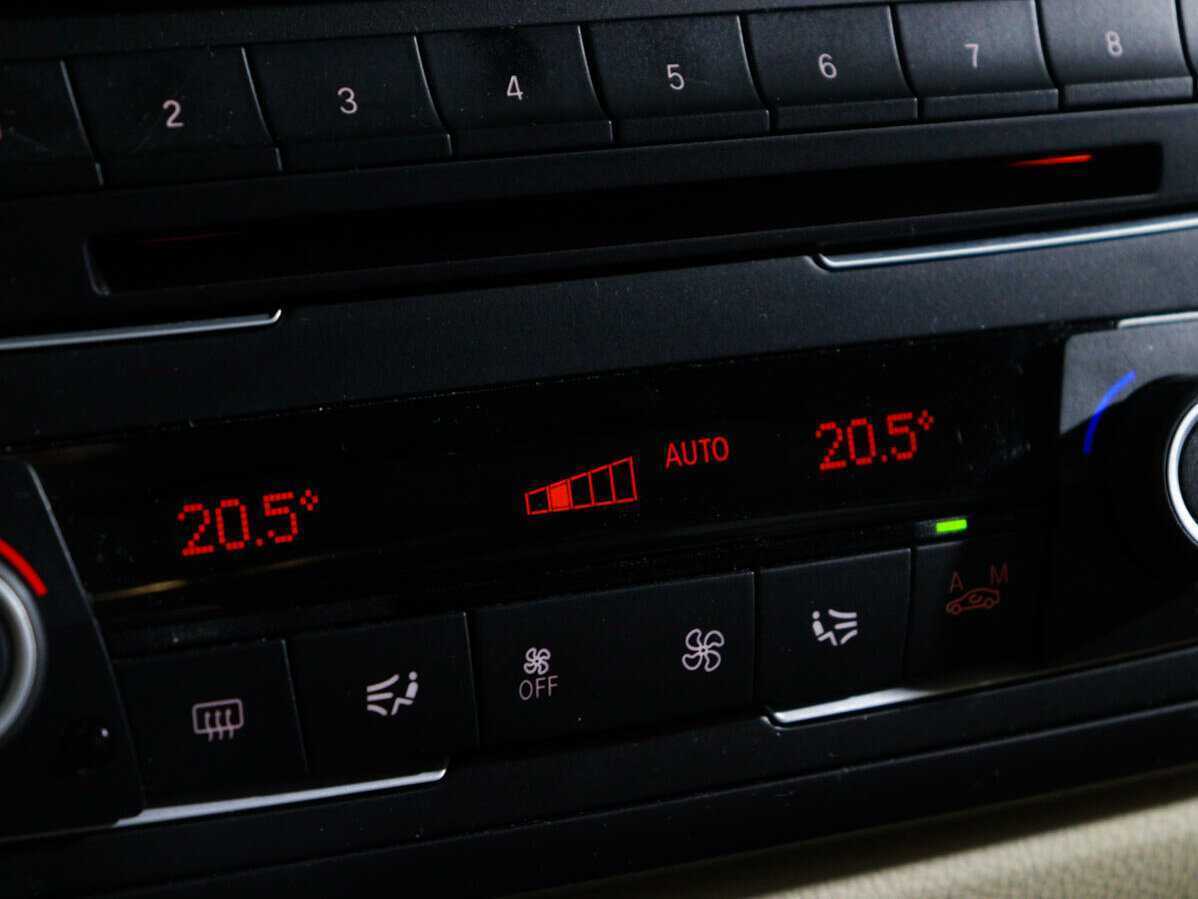 BMW 3 серии с пробегом — 2013 год. Фото: #31