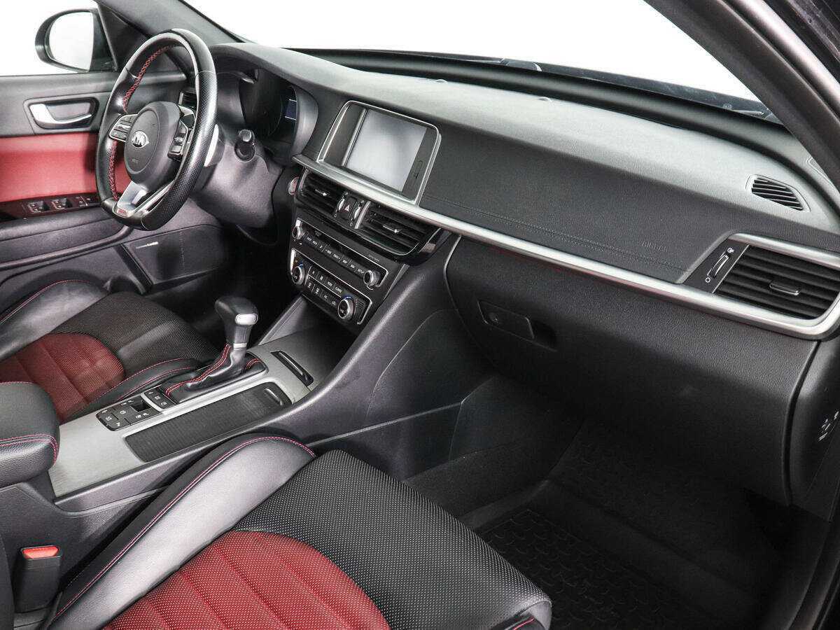 Kia Optima с пробегом — 2018 год. Фото: #9