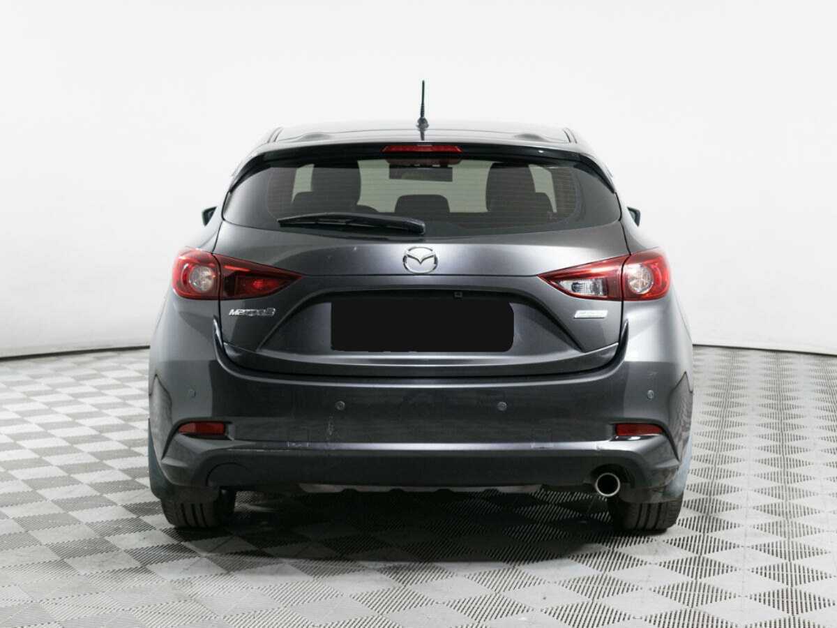 Mazda 3 с пробегом — 2018 год. Фото: #4