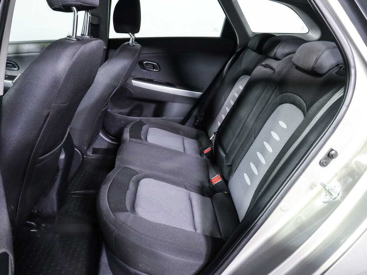 Kia Ceed с пробегом — 2013 год. Фото: #8