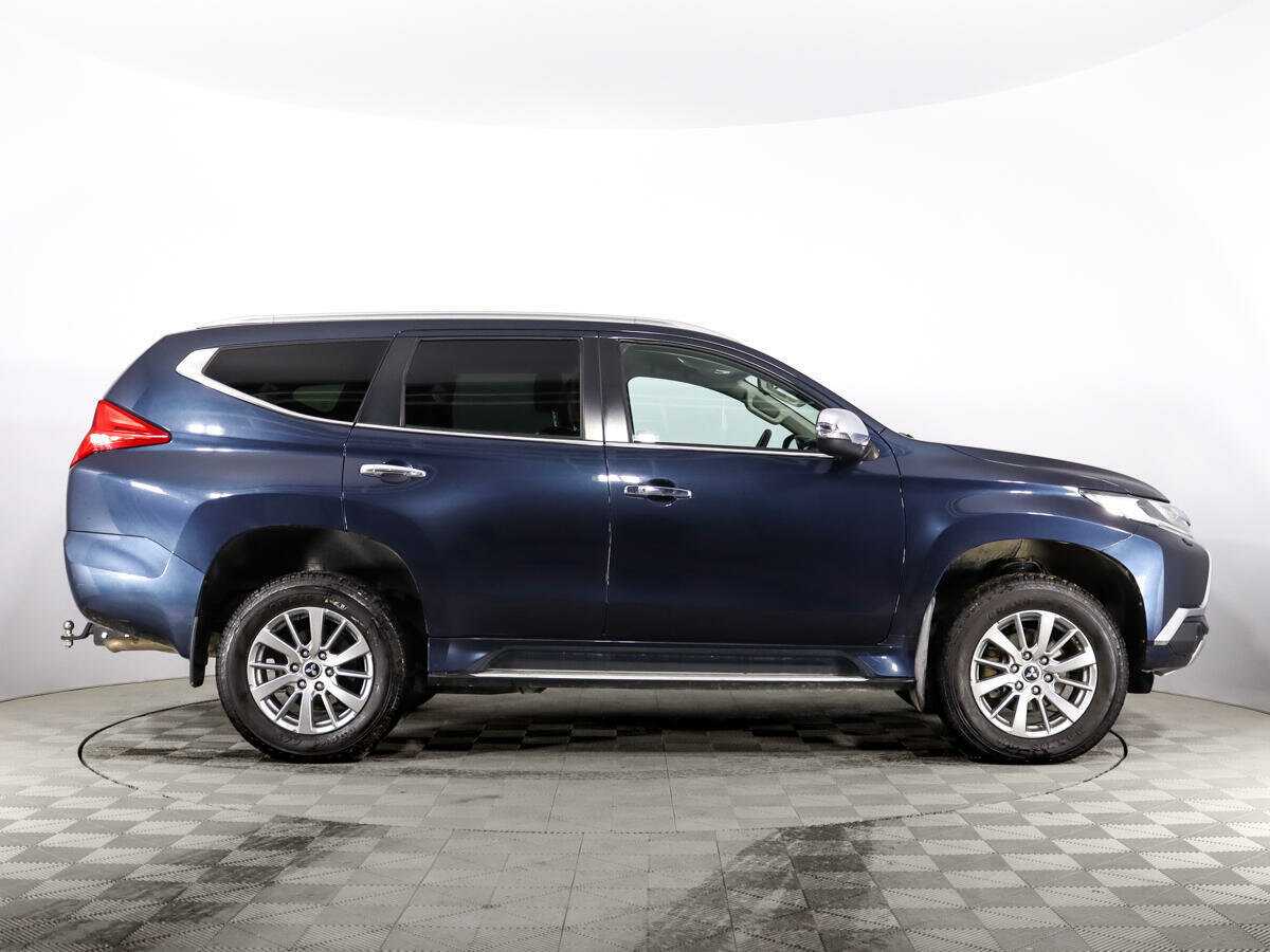 Mitsubishi Pajero Sport с пробегом — 2019 год. Фото: #3