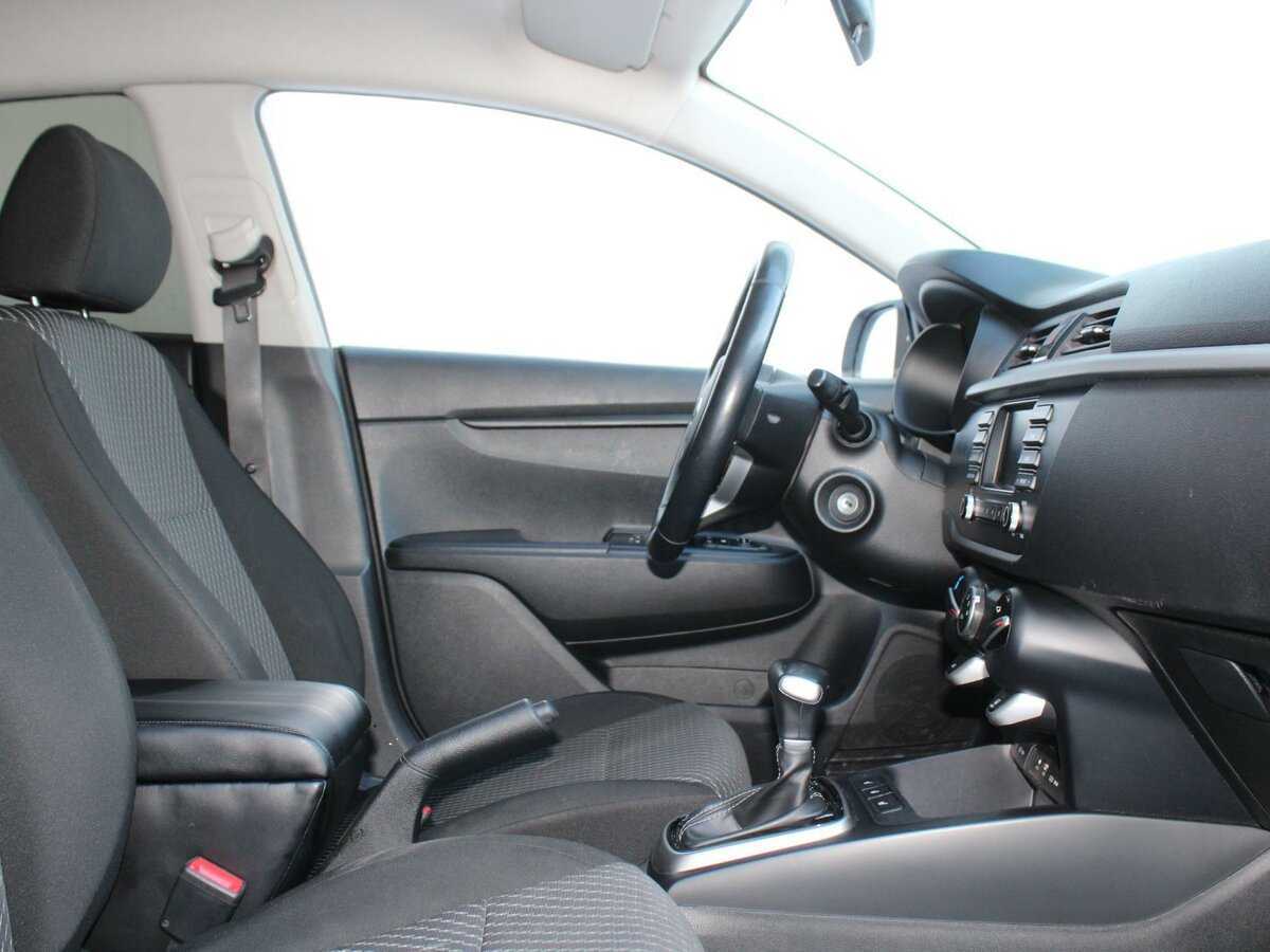 Kia Rio с пробегом — 2018 год. Фото: #8